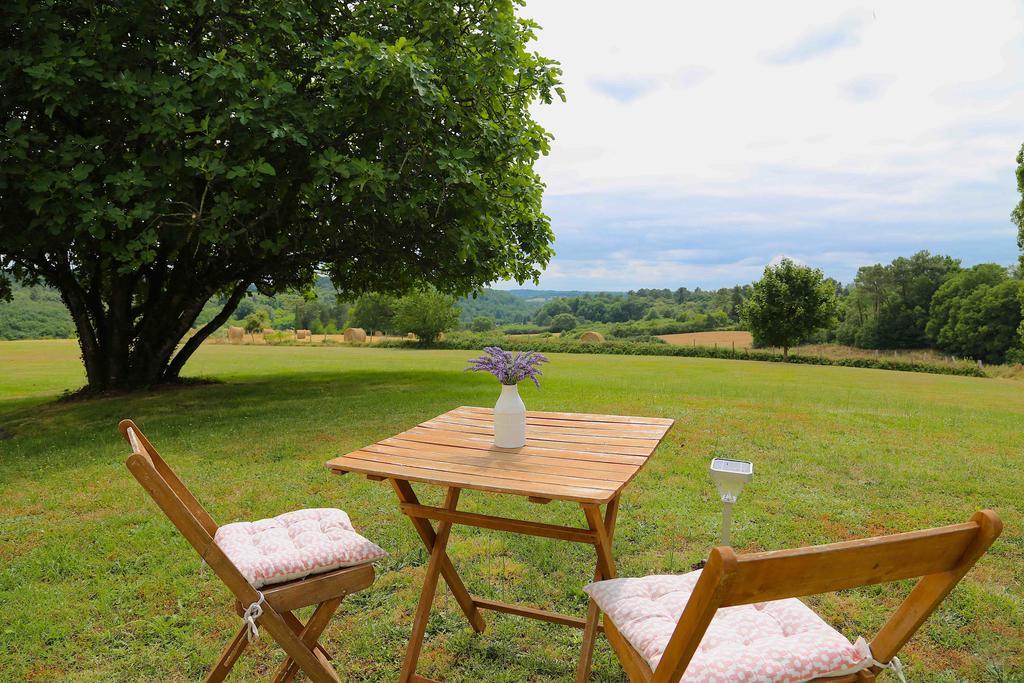 Gites Boutique Villamblard Buitenkant foto