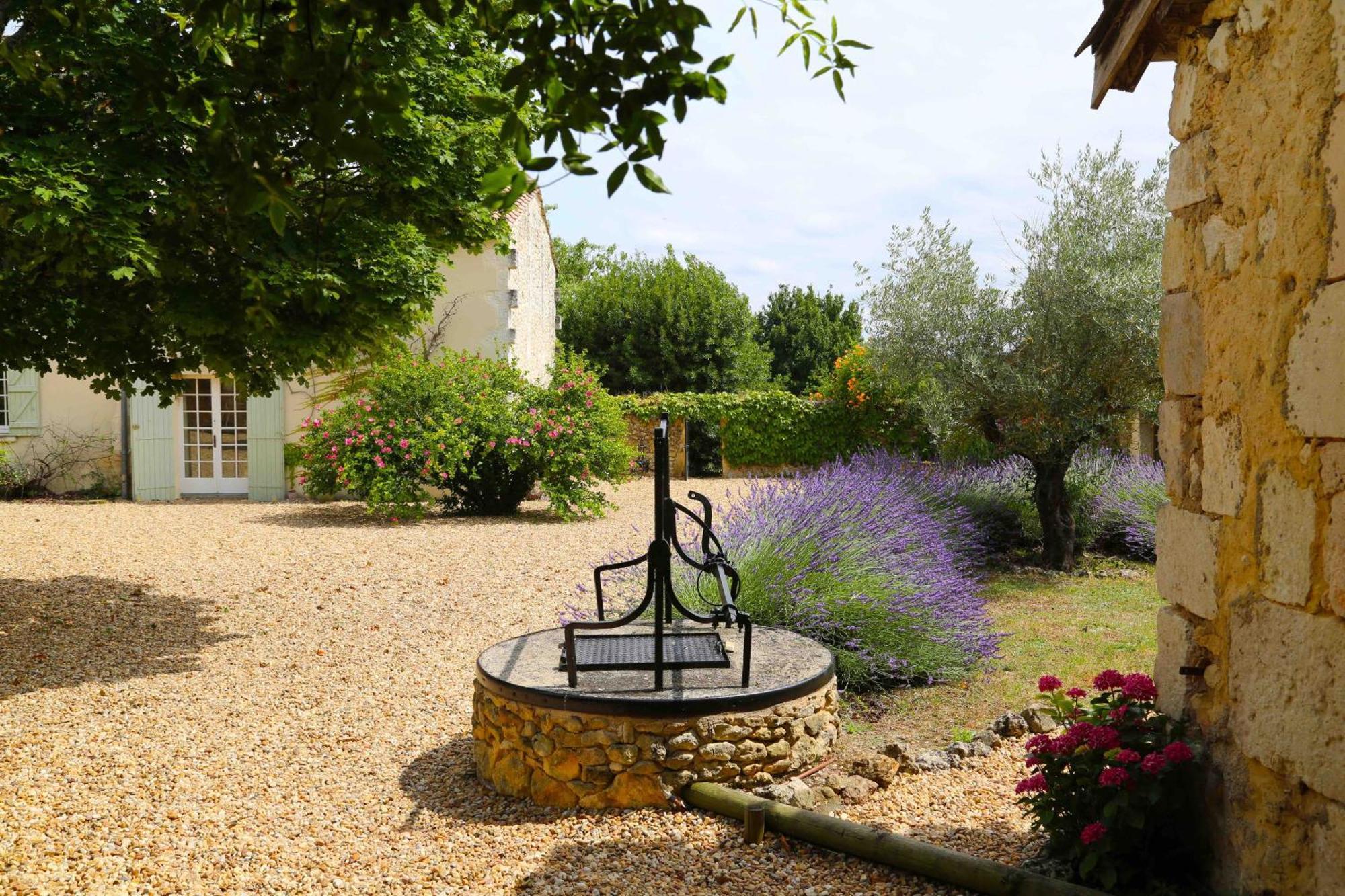 Gites Boutique Villamblard Buitenkant foto